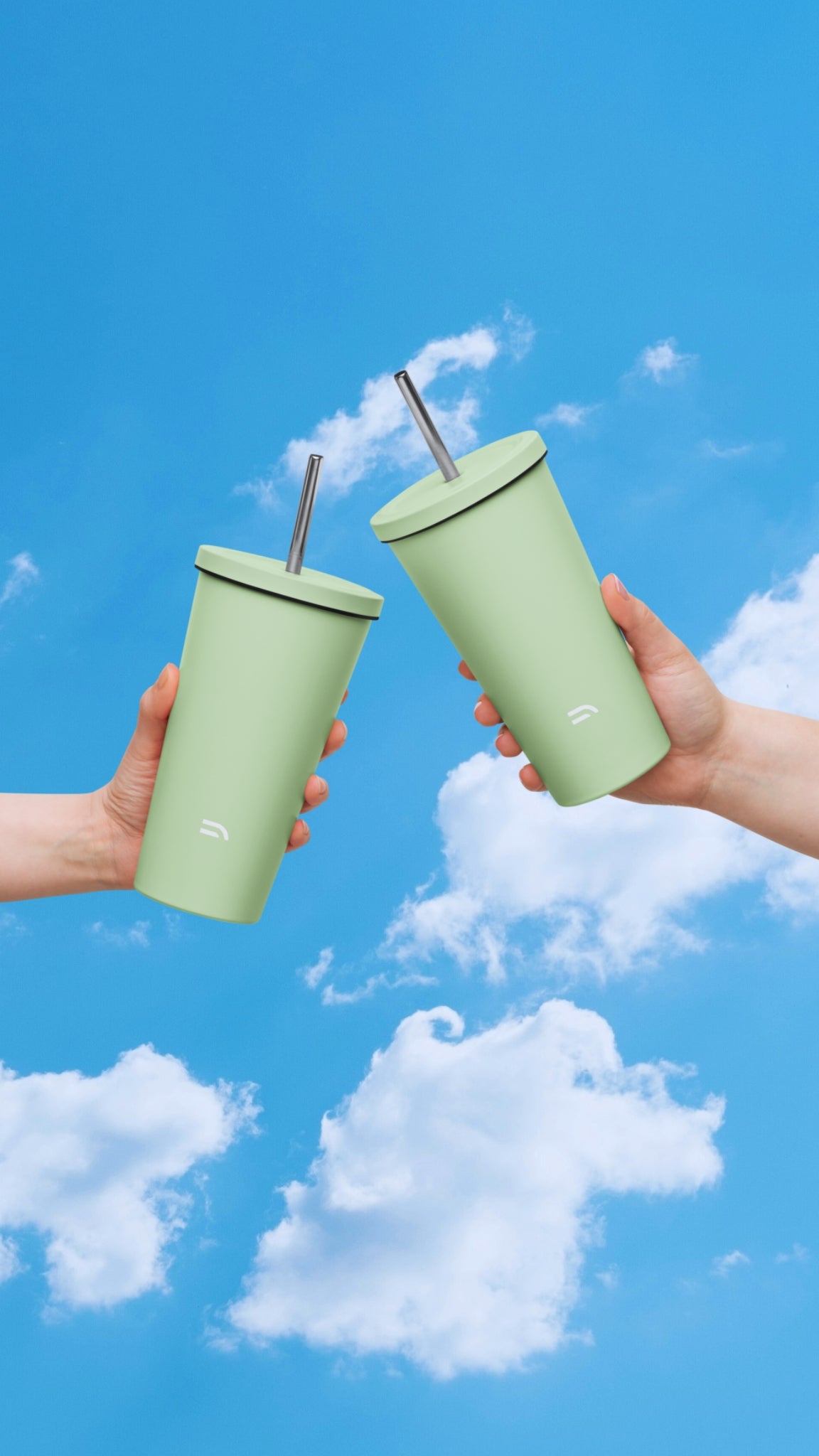 Insulated tumbler with a straw - JADE