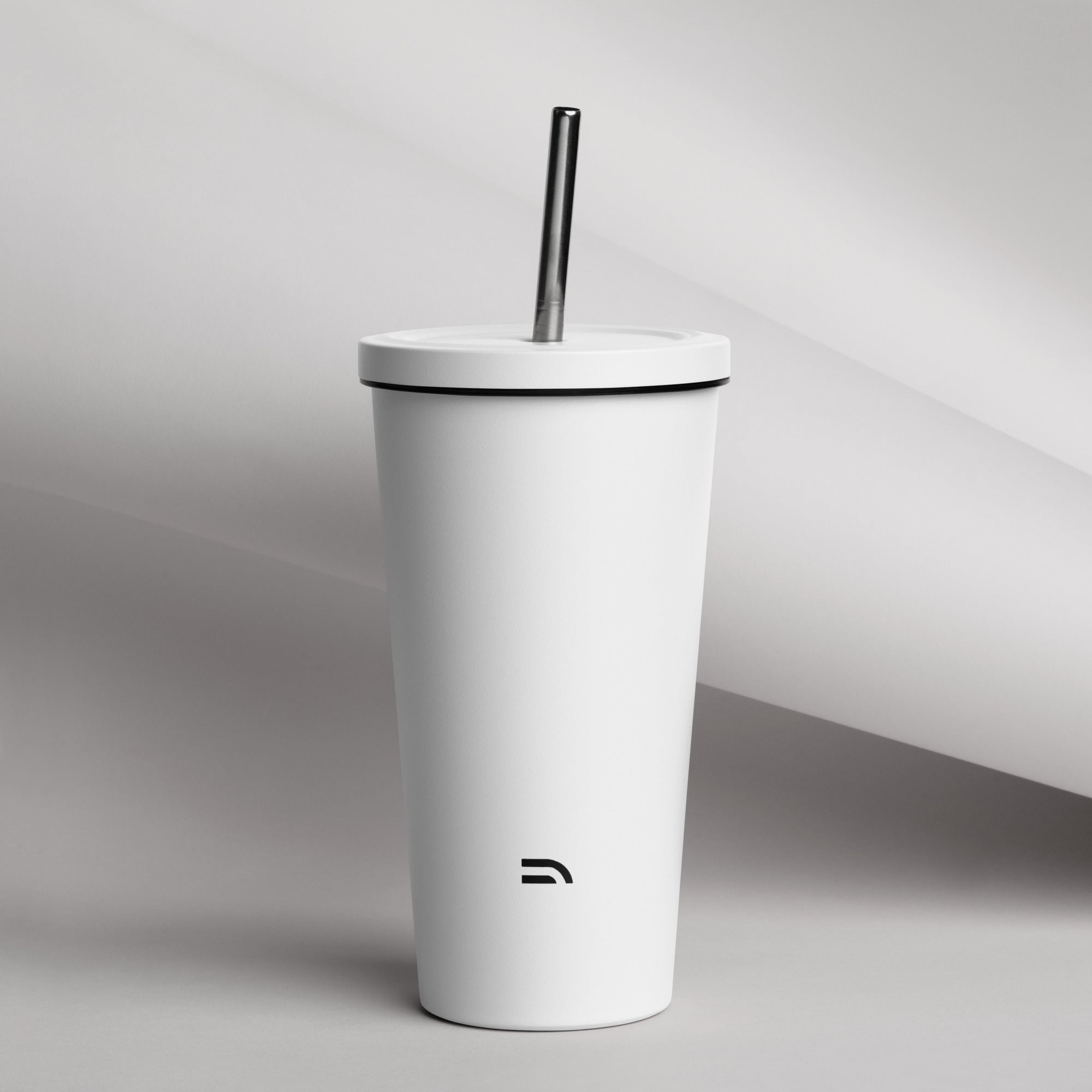 Insulated tumbler with a straw - Frost